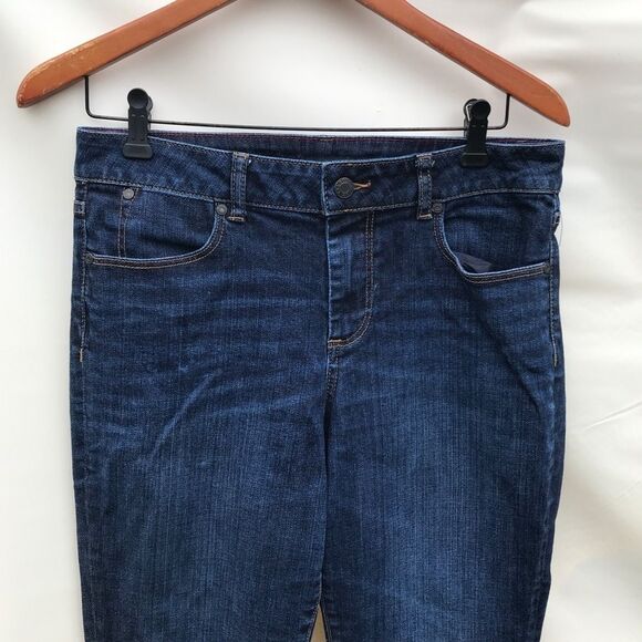 Talbots Barely Boot Jean Size 04/11 - Picture 3 of 7